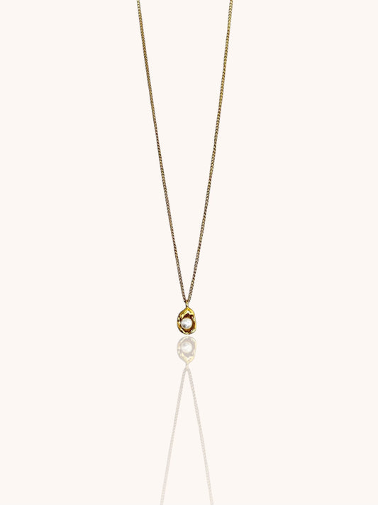 Pearl Teardrop Pendant Necklace